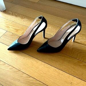 Trussardi black leather pumps